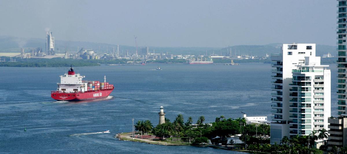 Lee más sobre el artículo Insólito: quieren quitarle la bahía de Cartagena al mar para dársela al río